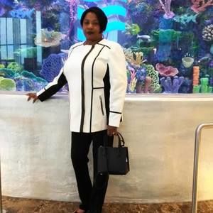 Meet your Posher, Gloriacoles